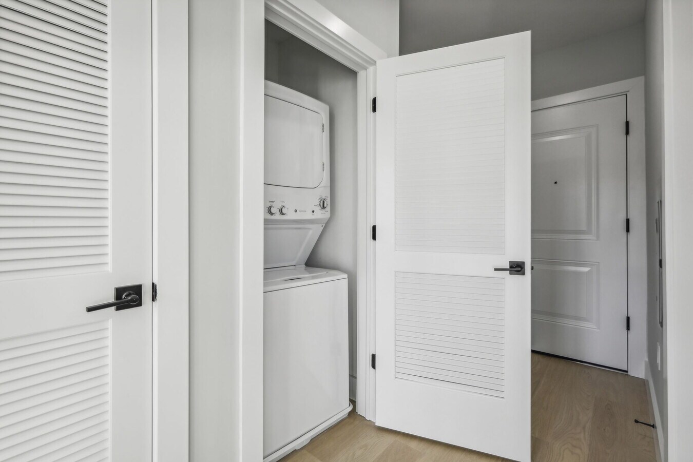 Photo - Olea by Gomes