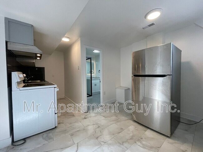 Photo - 52 Sunmount Rd Unit Lower