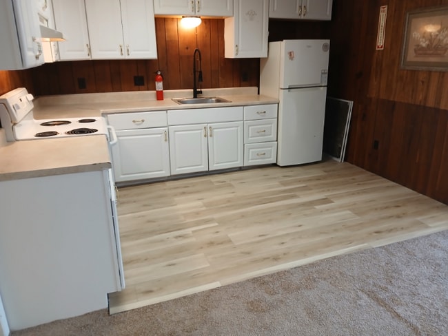 Building Photo - 12019-12021 E Main St Rental