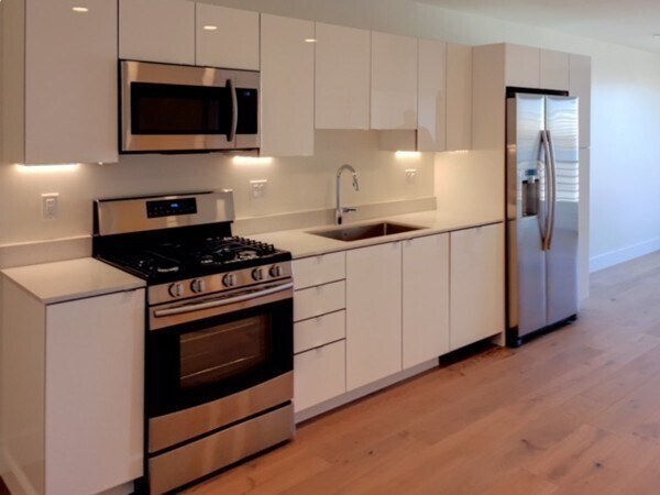 Photo - 250 Meridian St Unit 307