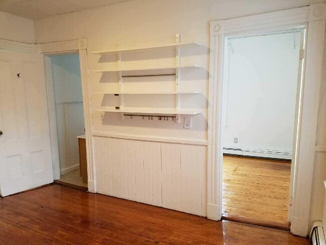 Photo - 254 Windsor St