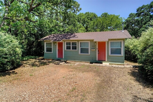 Photo - 1402 W Congress St