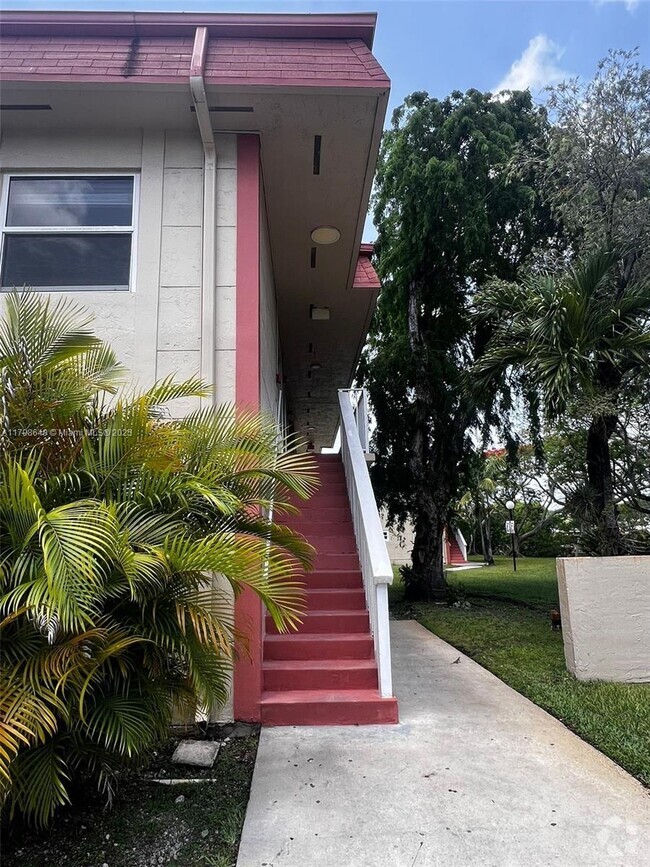 Building Photo - 12831 SW 43rd Dr Unit 247-A Rental