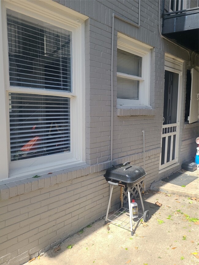 Photo - 4414 Woodside St Unit 10