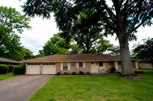 Building Photo - Updated 3 Bedroom in Tyler