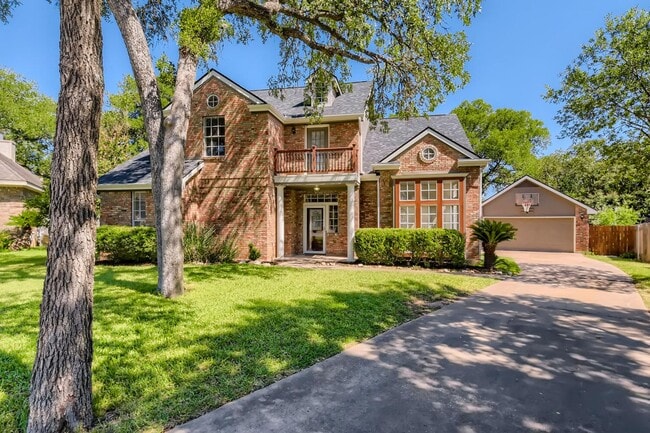 4BD/3BA HOME IN SHADY HOLLOW ON CUL-DE-SAC! - 4BD/3BA HOME IN SHADY HOLLOW ON CUL-DE-SAC!