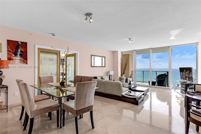 1455 Ocean Dr Unit 1106