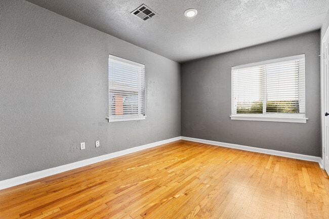 Photo - 3221 NW 39th Terrace