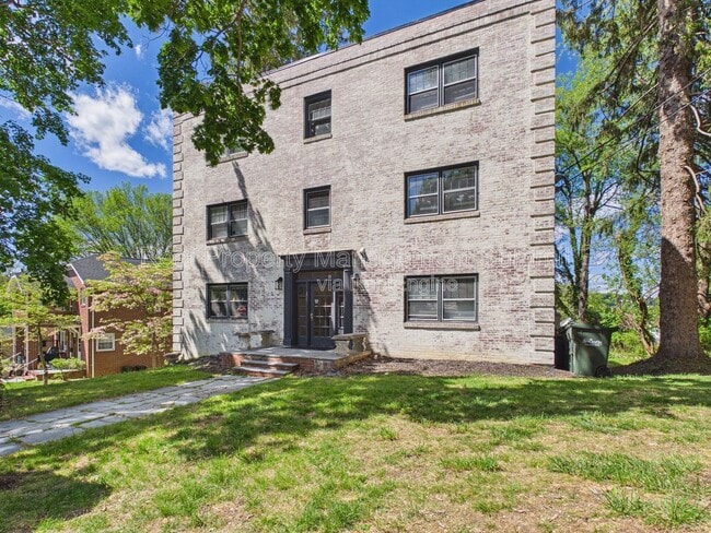 Building Photo - 625 Alleghany Ave Unit Apt 2
