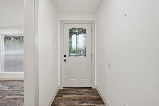 Photo - 5803 Greencraig Dr