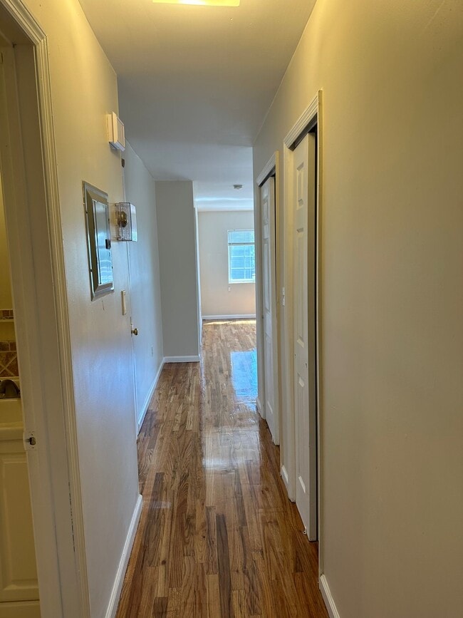 Photo - 2861 Grace Ave Unit Apt 1