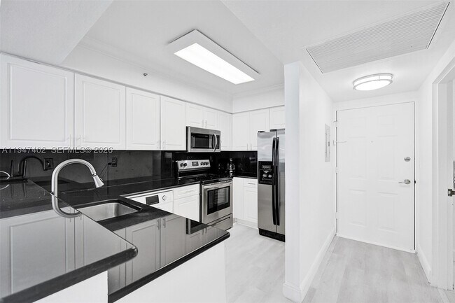 Photo - 2501 S Ocean Dr Unit 905 (available Oct 2)