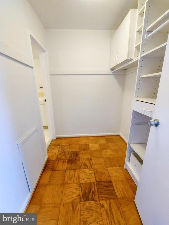 Photo - 10401 Grosvenor Pl Unit 1324