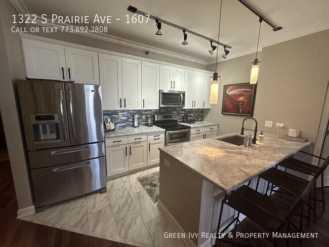 Photo - 1322 S Prairie Ave Unit 1607