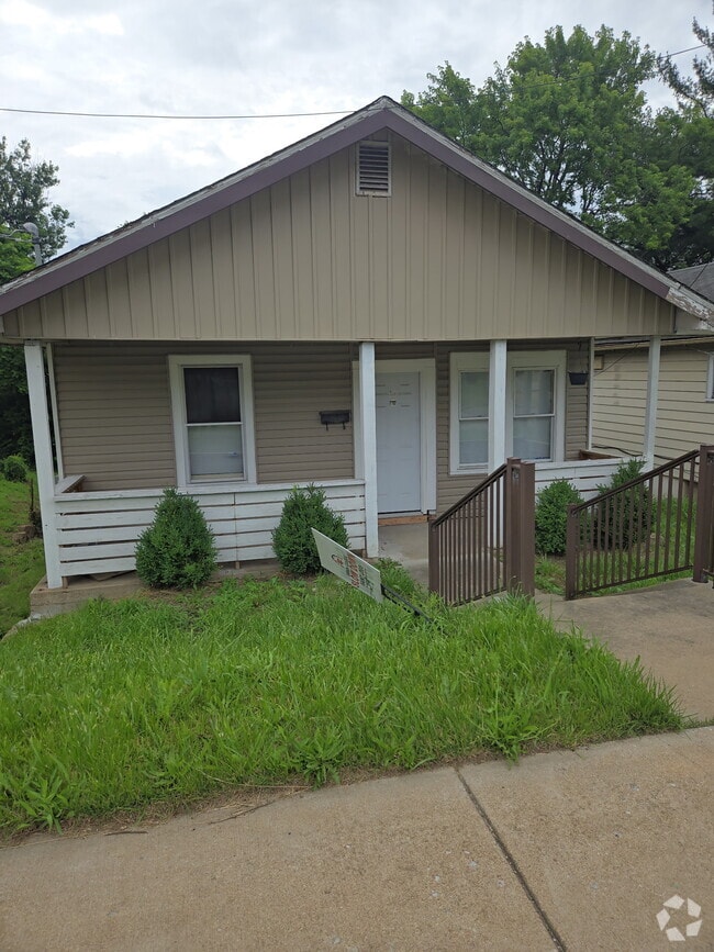 Building Photo - 5612 Jennings Station Rd Rental