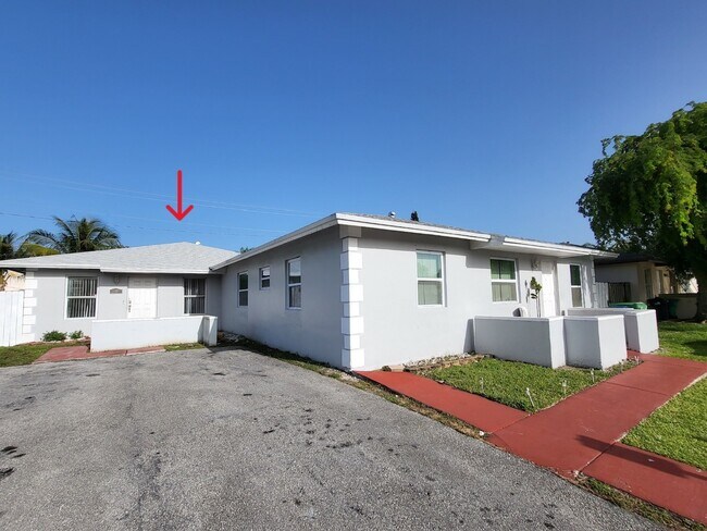 Photo - 18725 SW 100th Ave Townhome