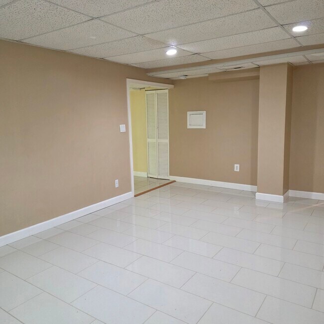 Photo - 11913 Seven Locks Rd Unit Accessory Apartment