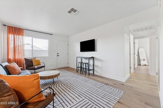 Photo - 2739 E Tamarisk Ave Unit 1