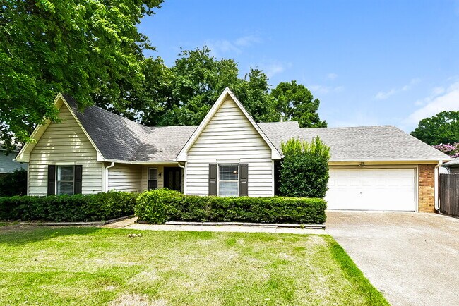 Building Photo - 8400 Chimneyrock Blvd. Rental