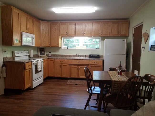 Photo - 457 N Flat Rock Rd