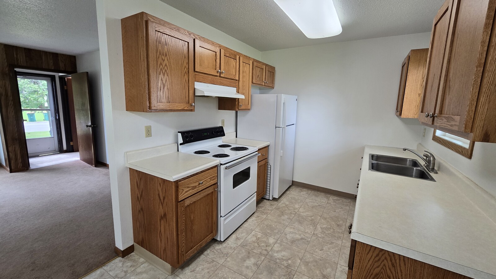 Photo - 568 4th St SE