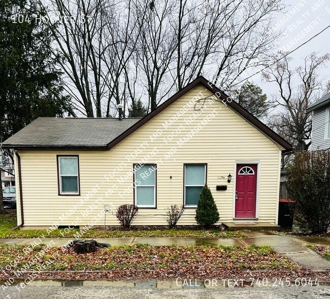 Photo - 104 Hoover St House