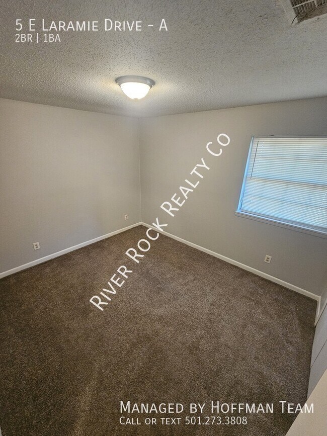 Photo - 5 E Laramie Dr Unit A