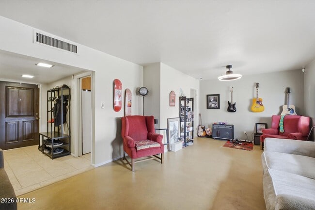 Photo - 1701 E Tuckey Ln