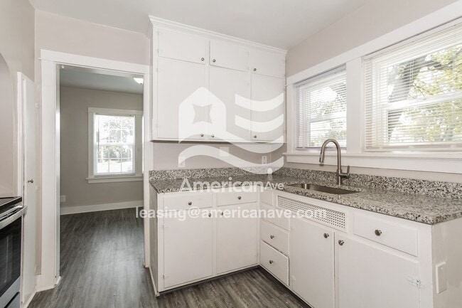 Photo - 443 W Hillcrest Ave