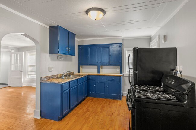 Photo - 617 W 8th Ave Unidad Lower