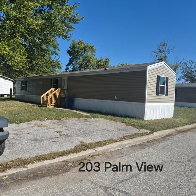 Building Photo - 121 Fountianvue Dr Rental