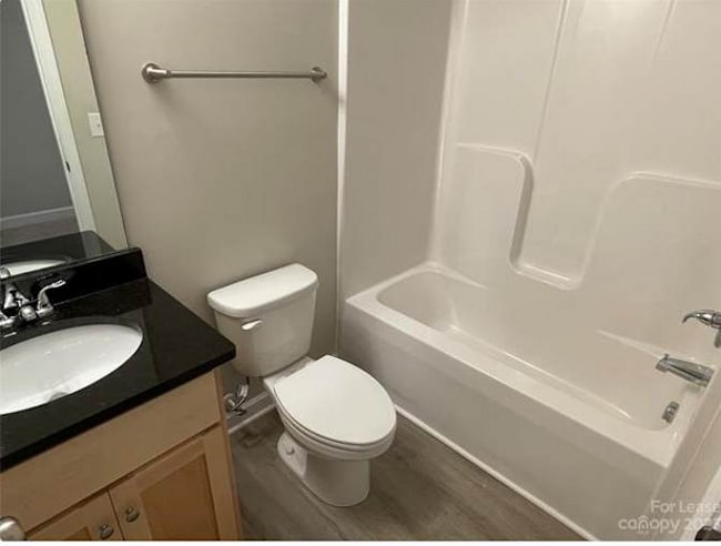 Photo - 562 Kirk St Unidad 562 Kirk Street