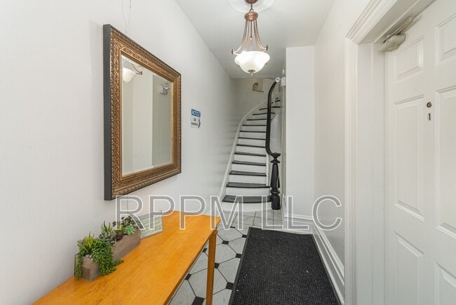Photo - 146 Sussex St Unit 3