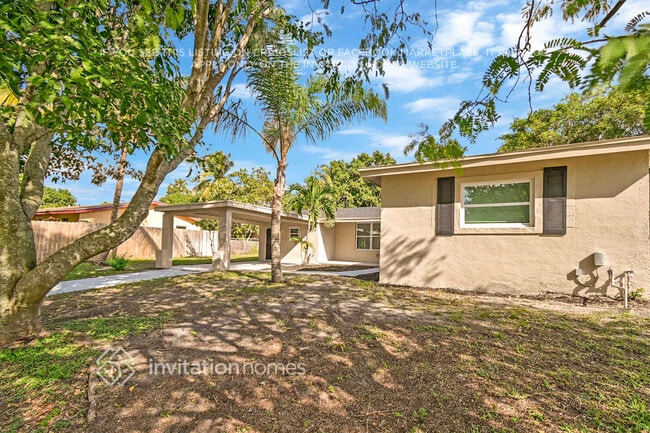 Photo - 525 Dolphin Dr