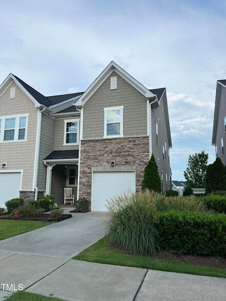 Photo - 1109 Little Gem Ln
