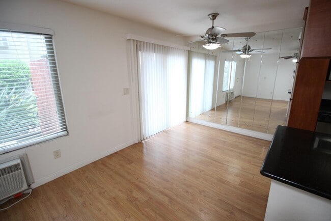 Photo - 9574 Carroll Canyon Rd Unit 153