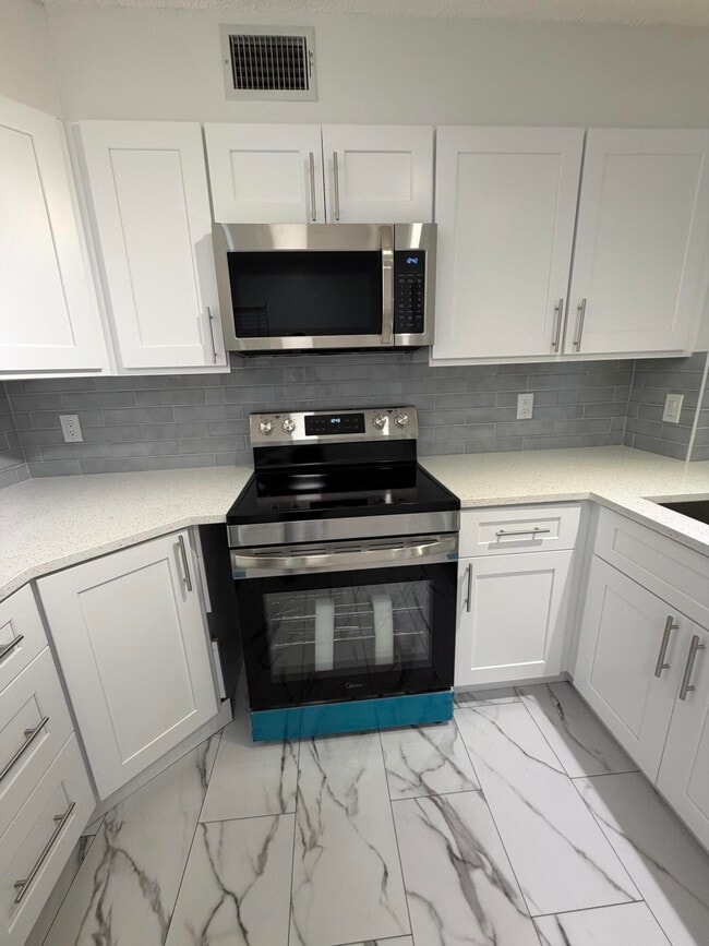 Photo - 13811 Oneida Dr Unidad E1