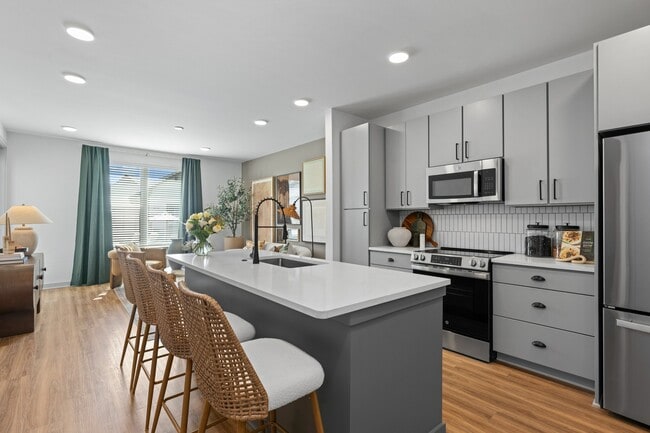 Building Photo - Elan Capital Hills Rental