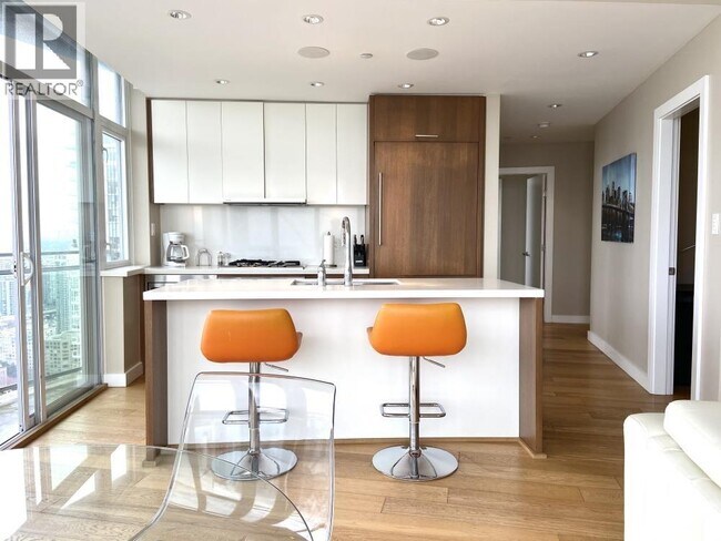 1372 Seymour St Unit 4203