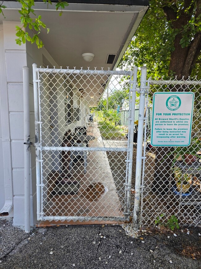 Photo - 19 SW 14th St