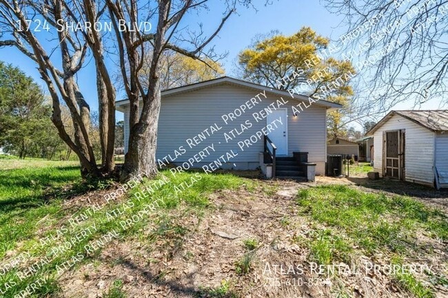 Photo - 1724 Sharon Blvd