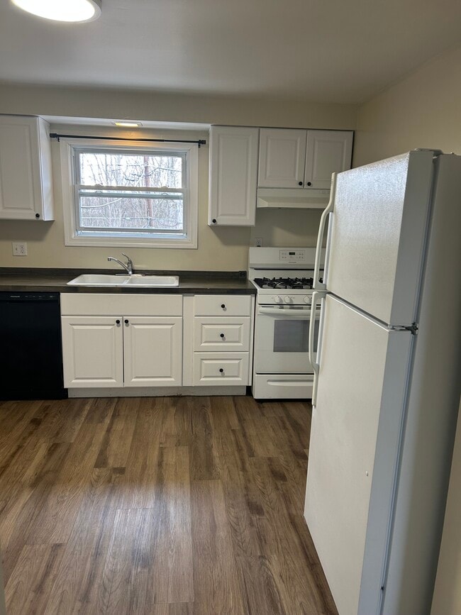 Strnad Drive Apartments