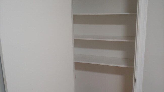 Photo - Waters Edge Apartments