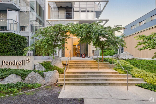 Photo - 1770 Pendrell