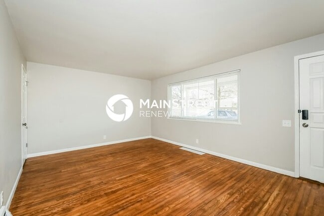 3 Bedroom Pet-Friendly Home in St. Louis, MO with Main Street Renewal