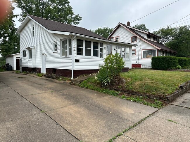 Photo - 408 Wirth Ave