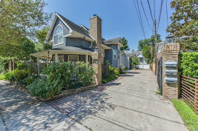 Building Photo - 3409 Northwood St