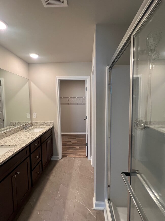 Photo - 2124 Birch Mountain Run