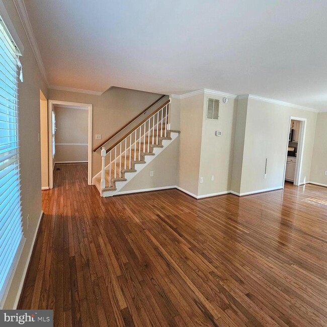 Photo - 6413 4 Oaks Ln