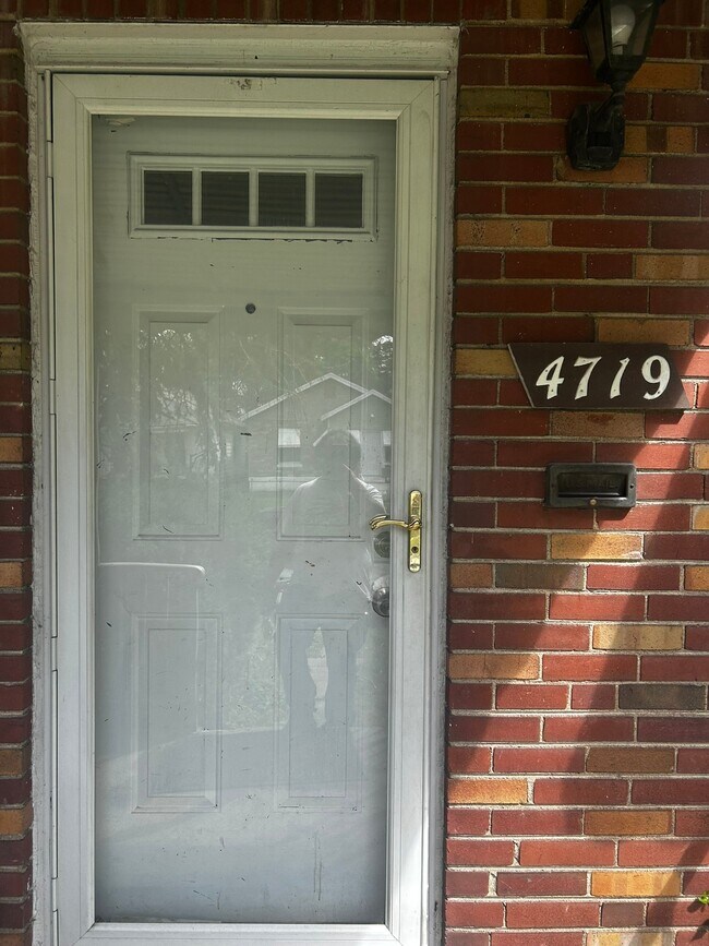 Photo - 4719 Plover Ave